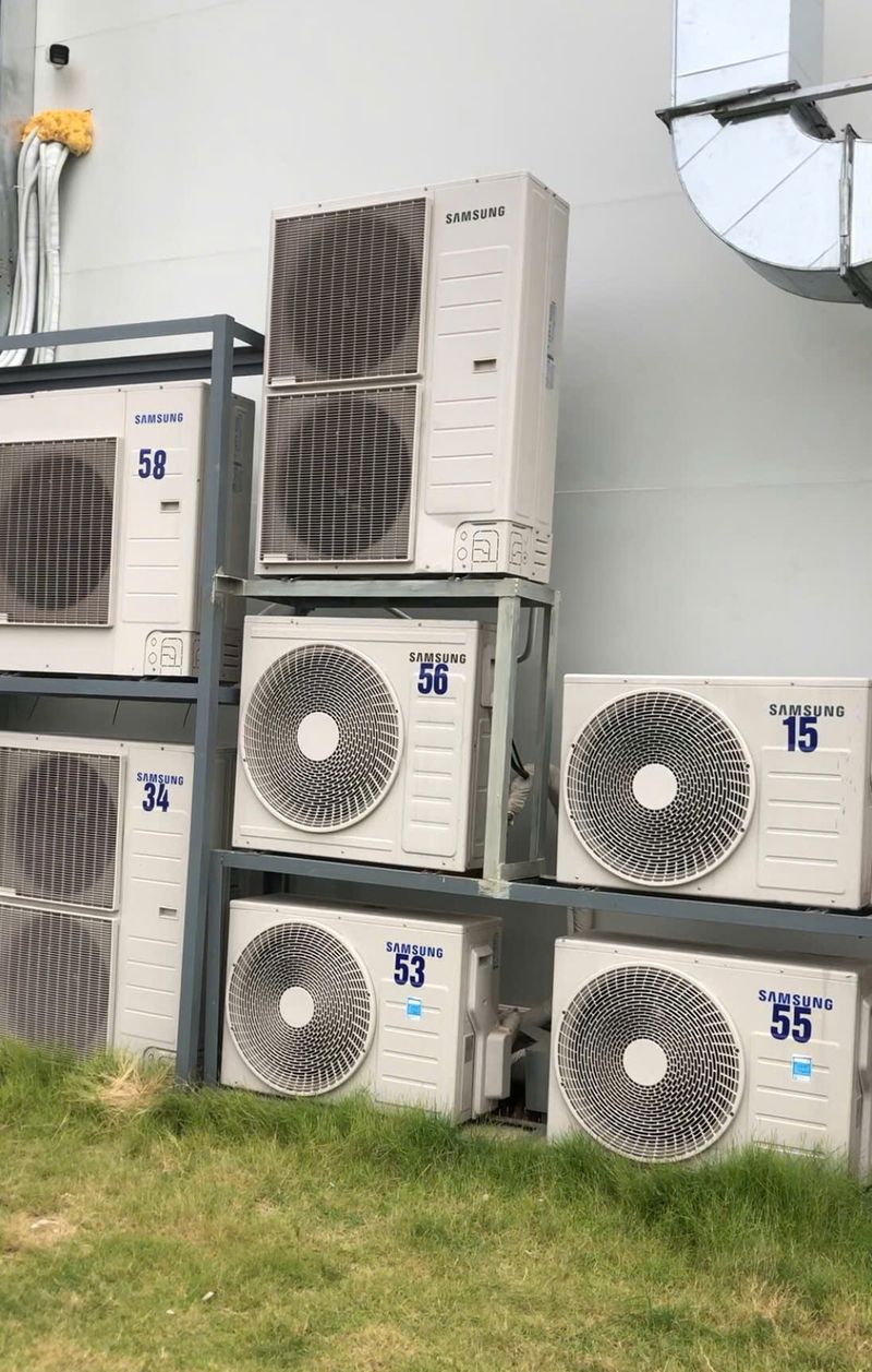 Cụm dàn nóng điều hòa âm trần, điều hòa cây Samsung đánh số tại Công ty ETS, KCN Yên Phong IIC
